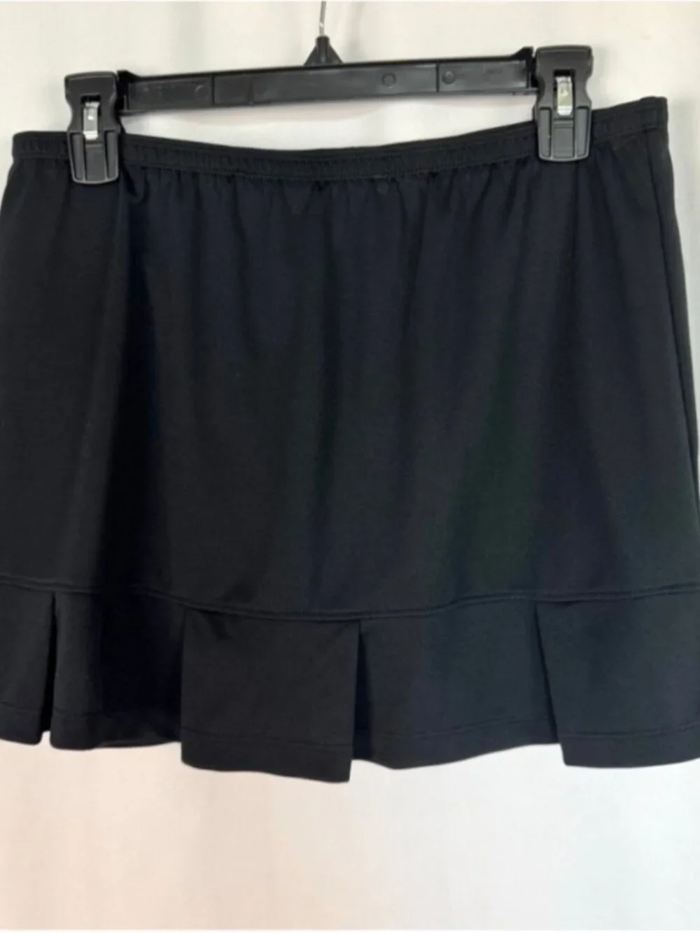 skirt skort Women’s size Large athletic black Sporty undershorts